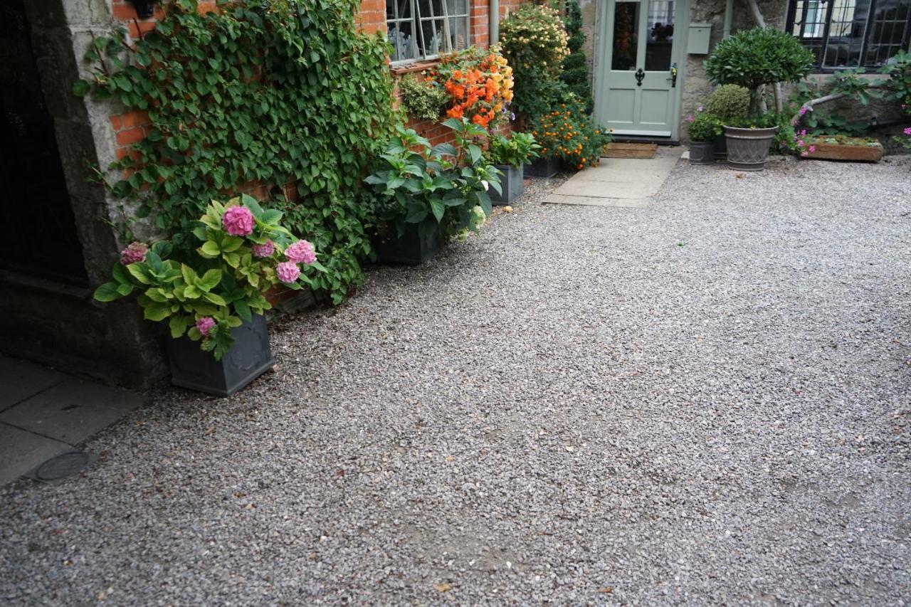 Character 2 Double Bedroom Cottage In Shaftesbury Exterior photo